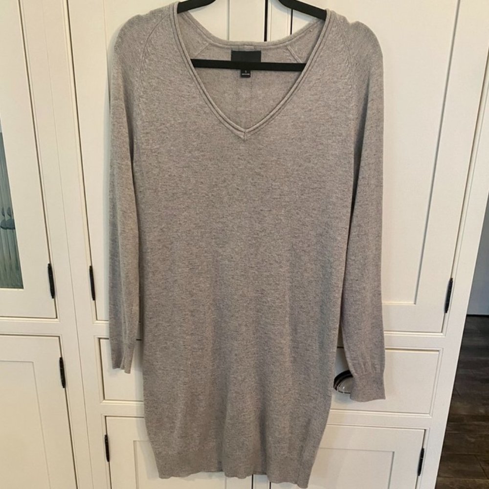 *NOT FOR SALE/SOLD* Anthropologie (Lumiere) V Neck Sweater Dress (Sz S) Grey